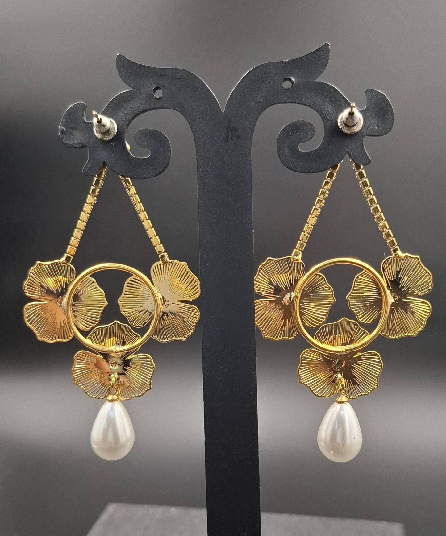 Premium Anti-Tarnish Earrings - Effortless Luxury, Crafted to Last
