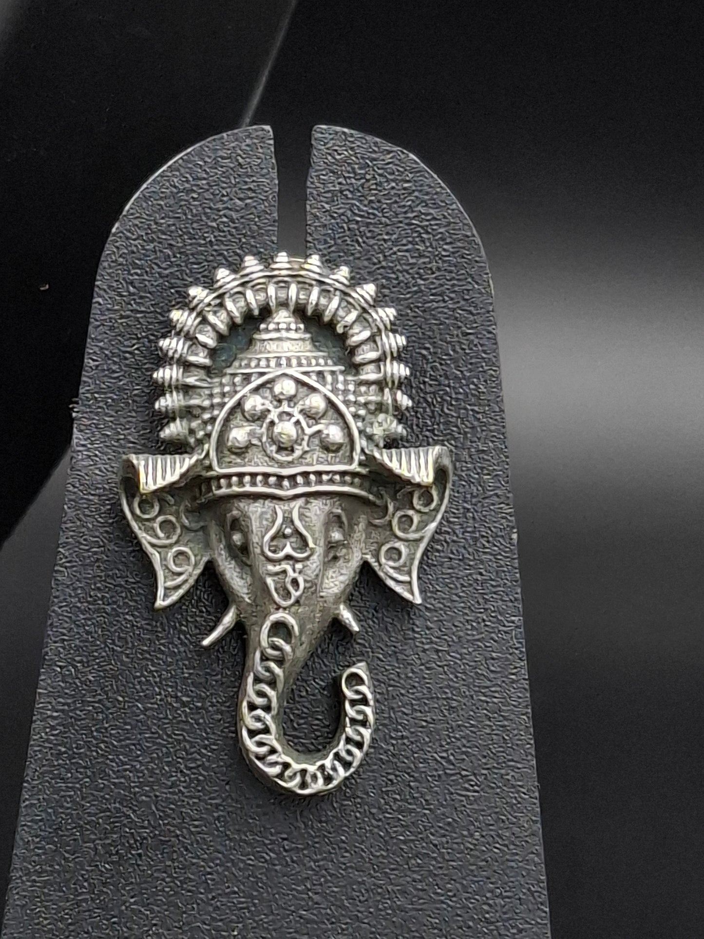 Ganesha Divine Grace Set (Necklace + Earrings)