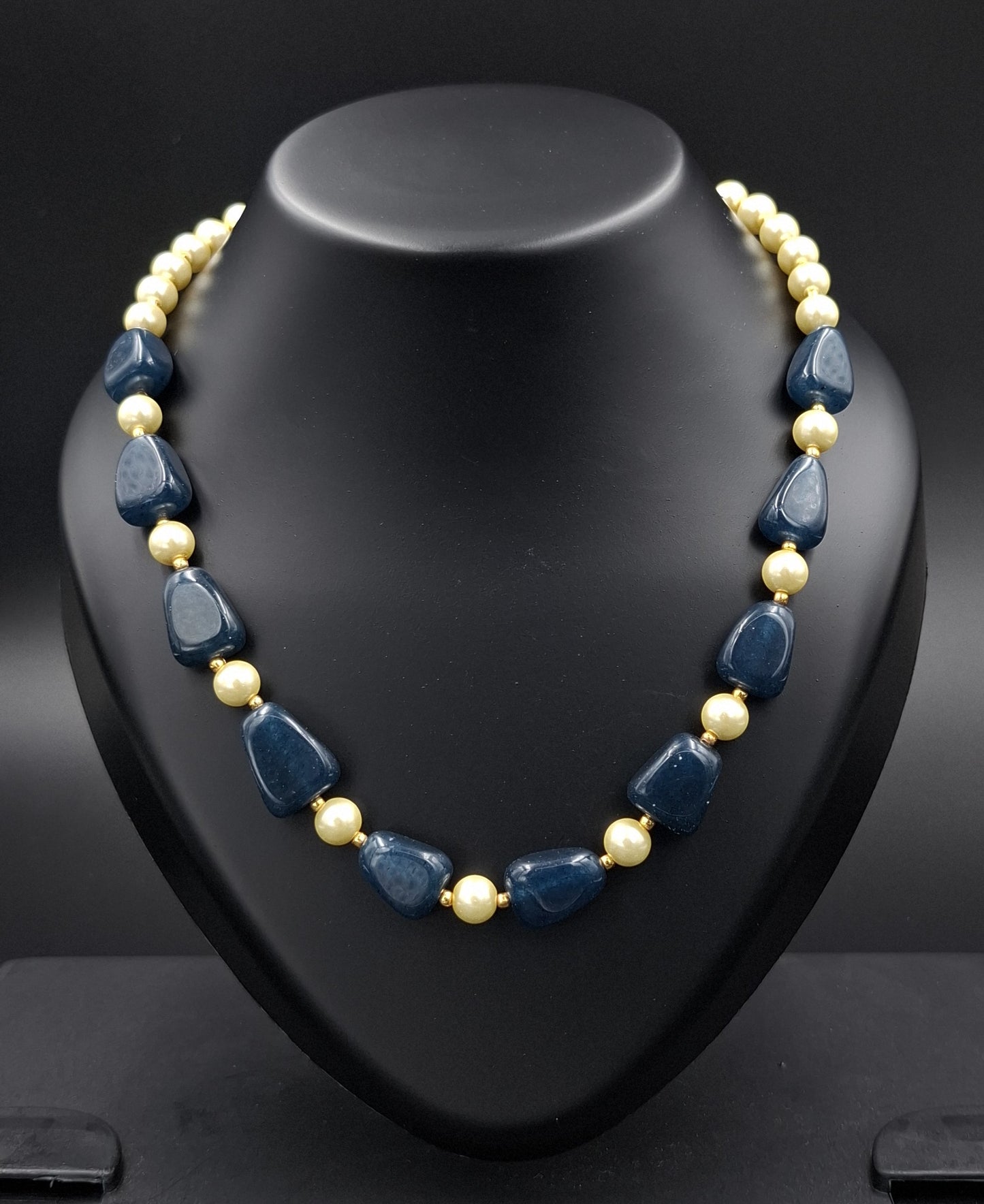 Dark Blue Artificial Pearls Necklace – Bold, Regal, Unforgettable
