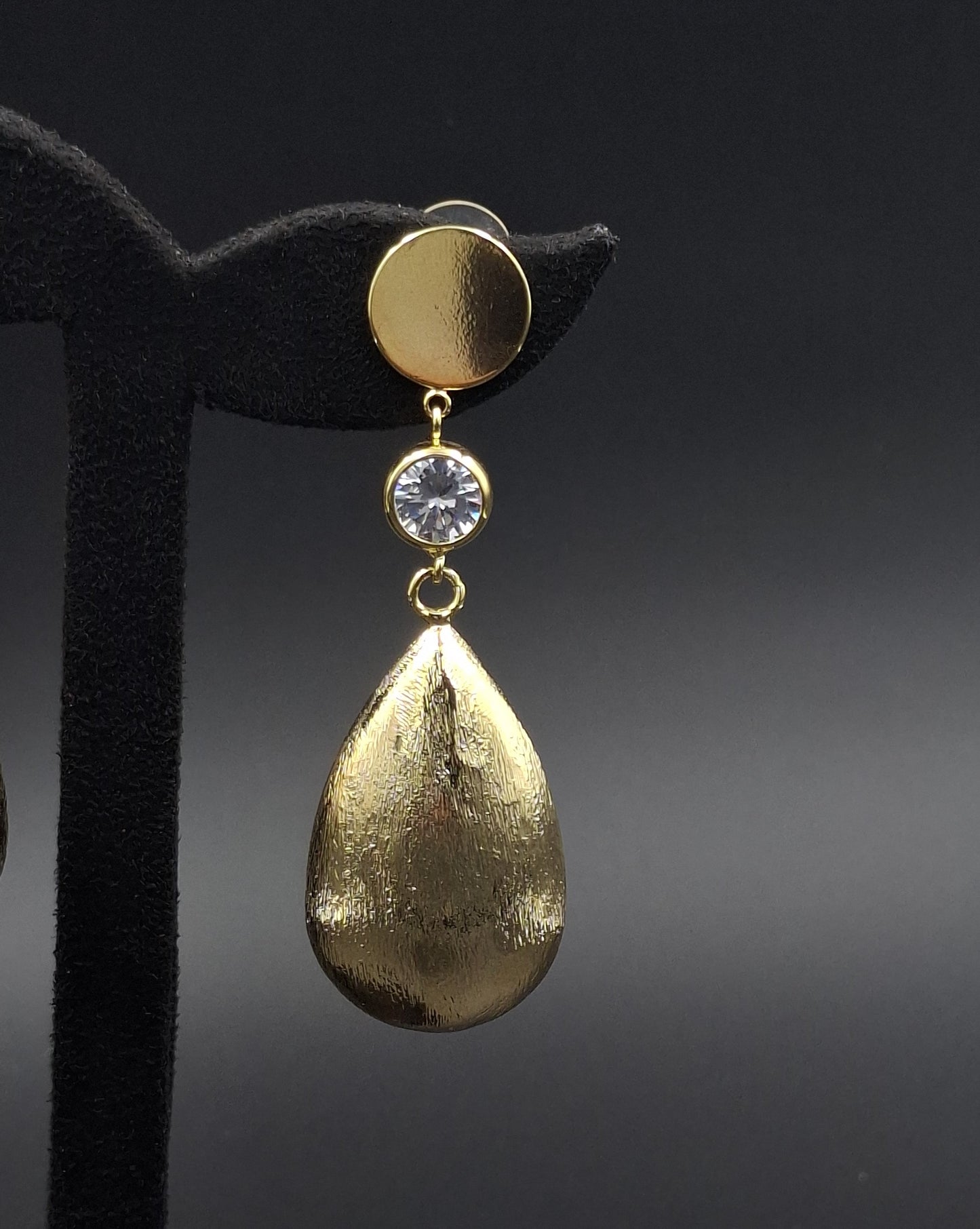 Premium Anti-Tarnish Earrings - Effortless Luxury, Crafted to Last