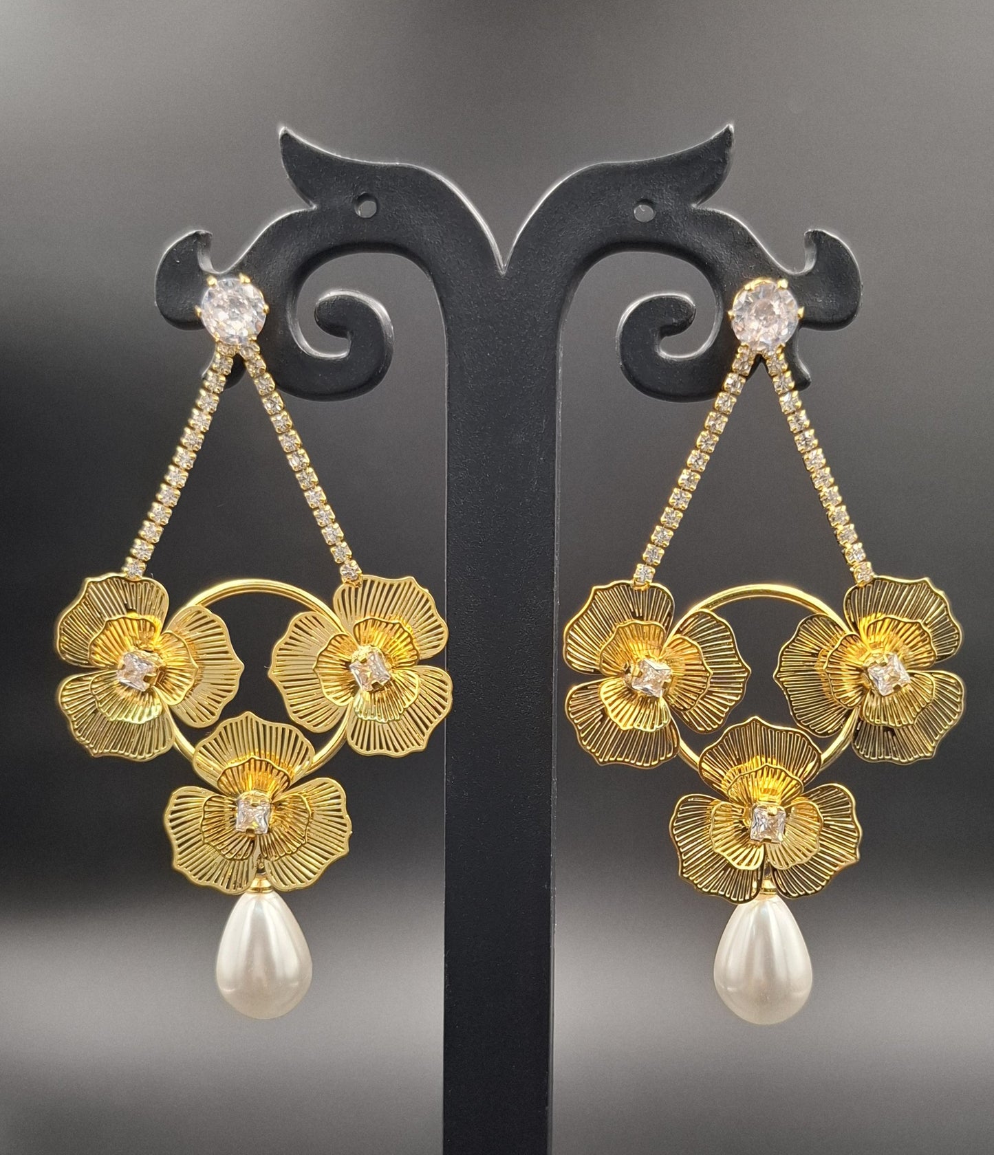 Premium Anti-Tarnish Earrings - Effortless Luxury, Crafted to Last