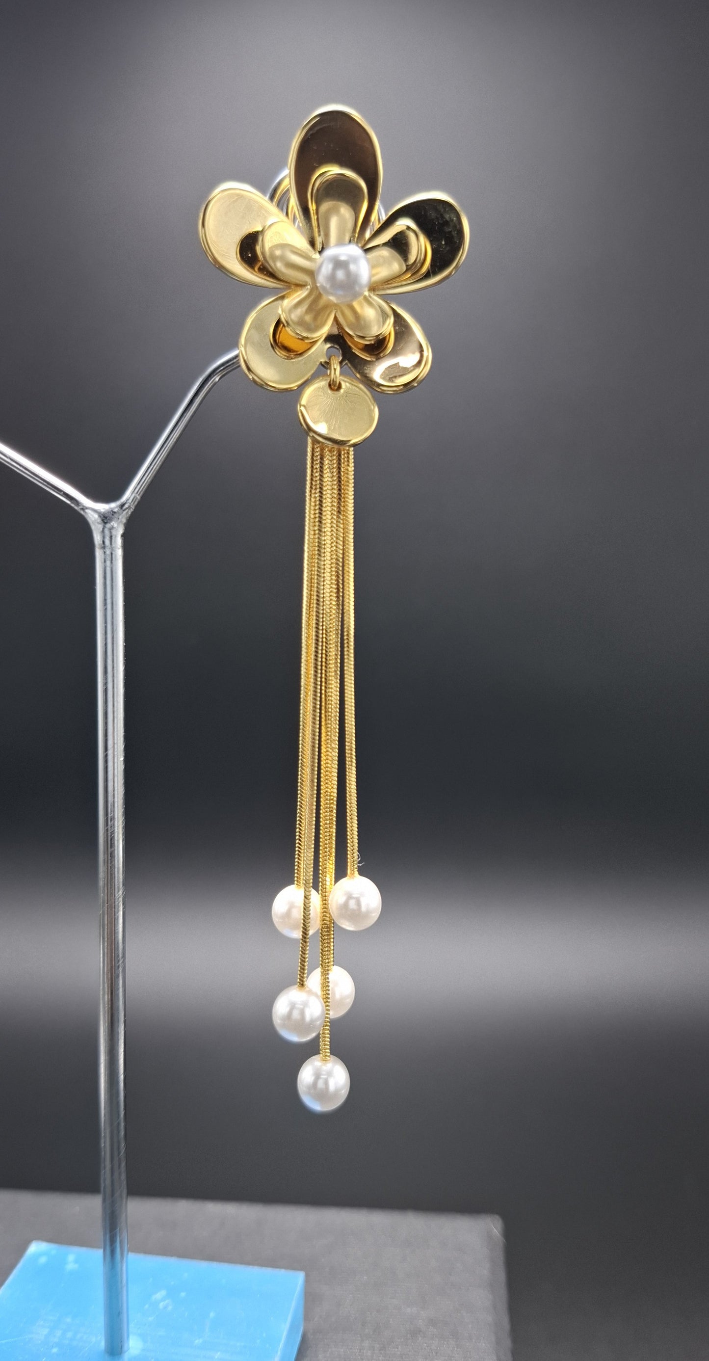 Premium Anti-Tarnish Earrings - Effortless Luxury, Crafted to Last