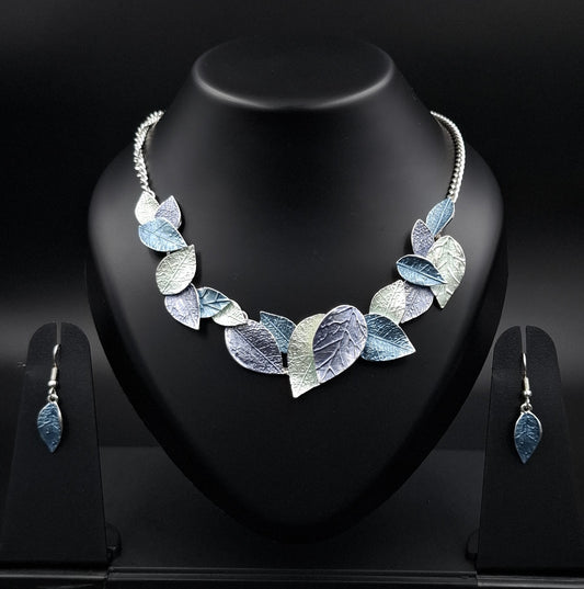 Leaf Motif Necklace - Blue & Silver Details