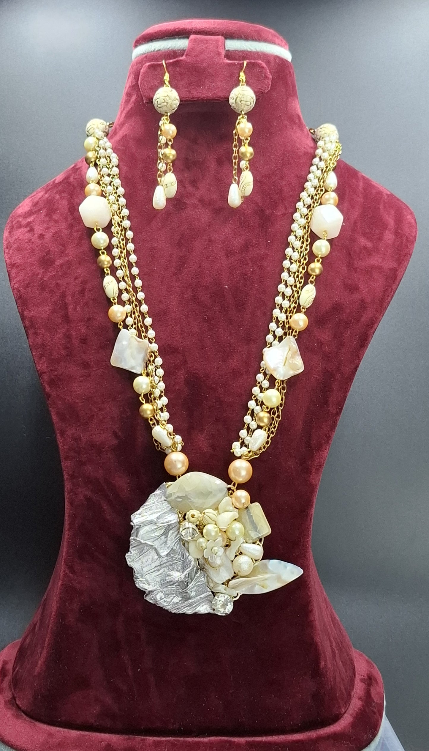 Silver Shell Moonlight Necklace