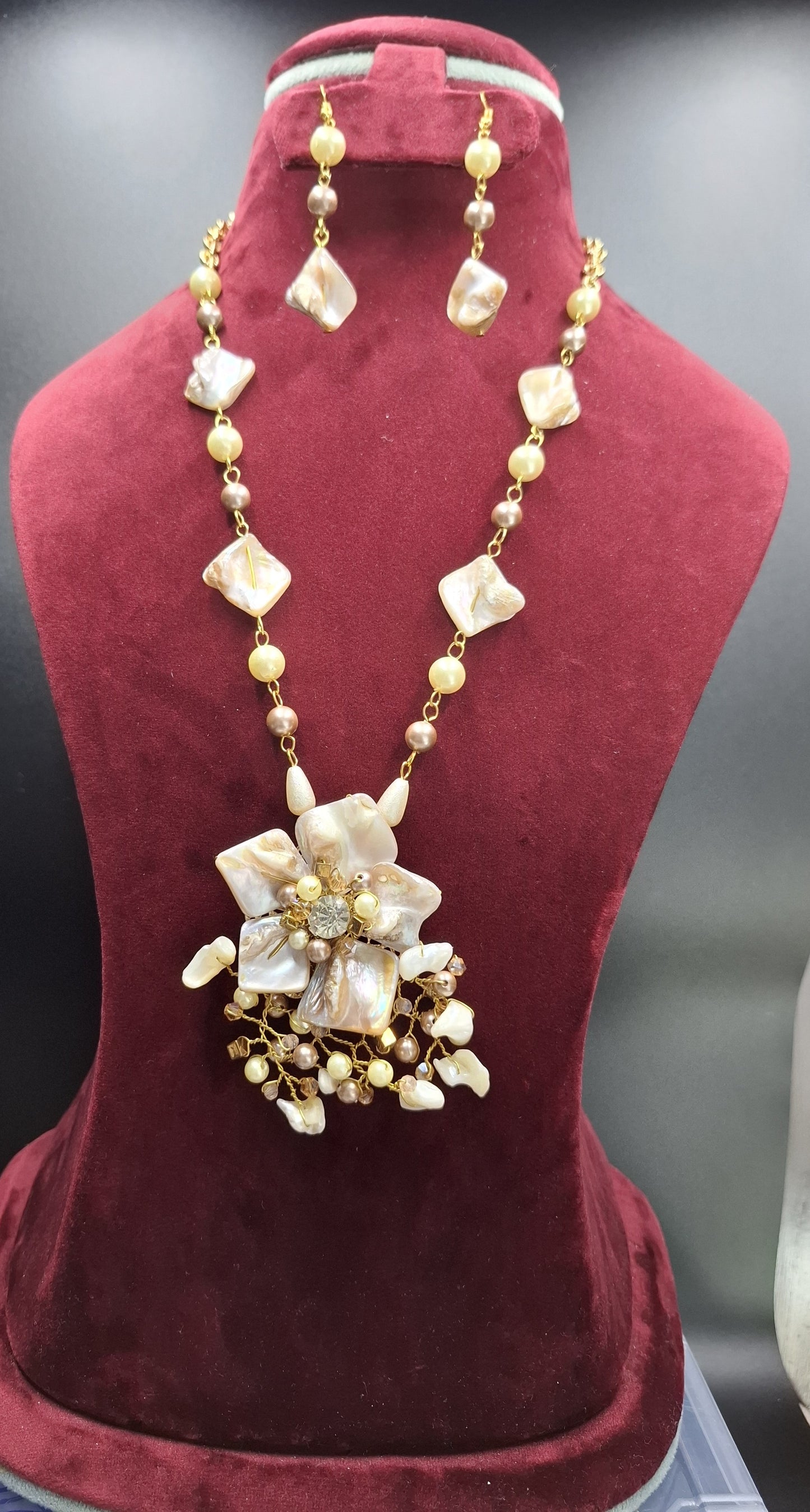 Mother of Pearl Blossom Set