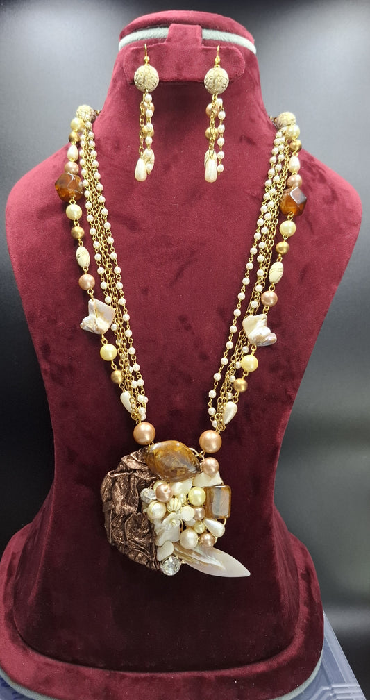 Amber Luxe Cluster Necklace