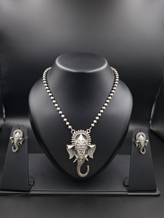 Ganesha Divine Grace Set (Necklace + Earrings)